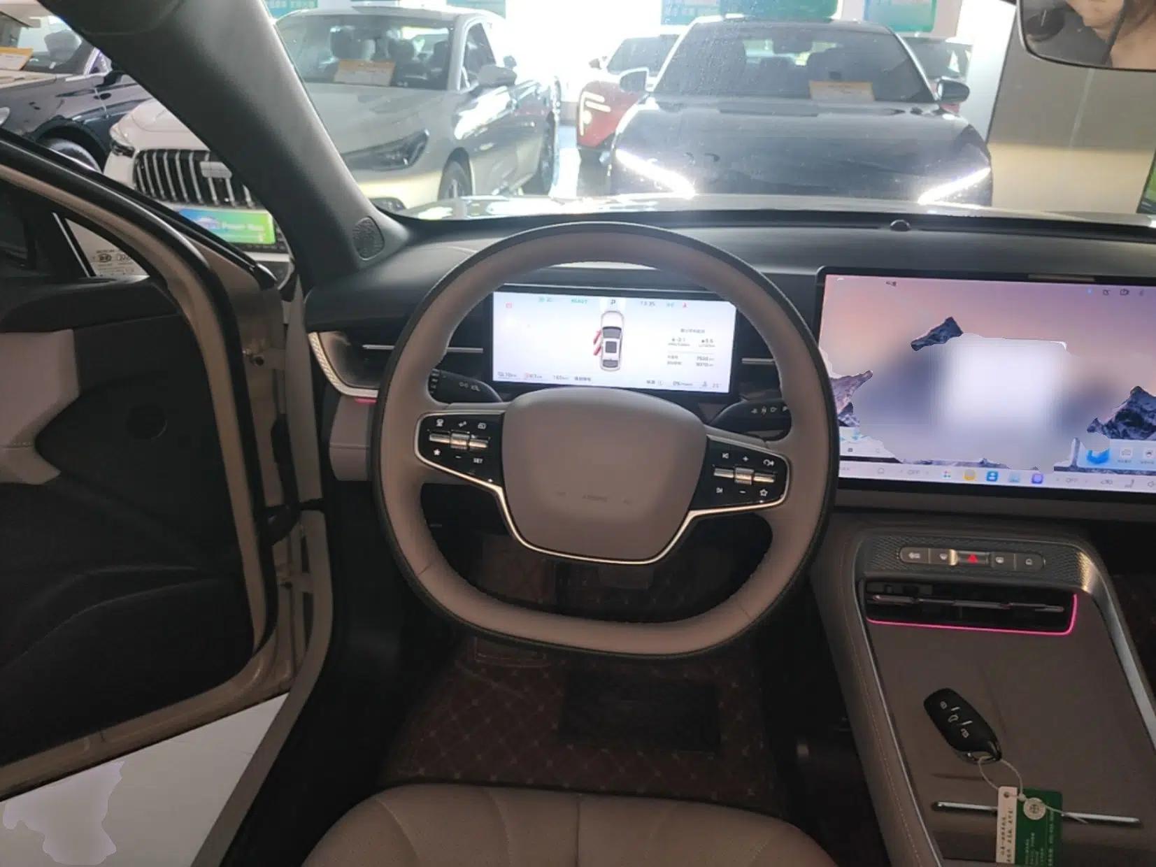 Roewe M7 DMH 2025 Model 160km Premium Version — миниатюра 14