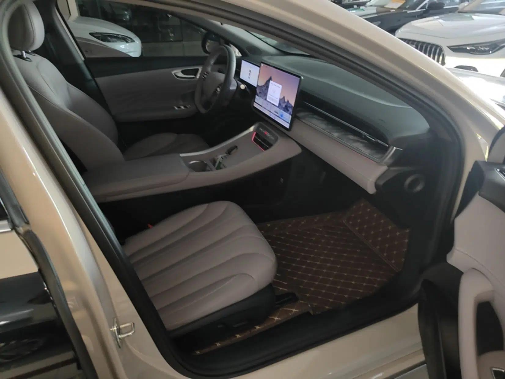 Roewe M7 DMH 2025 Model 160km Premium Version — миниатюра 23