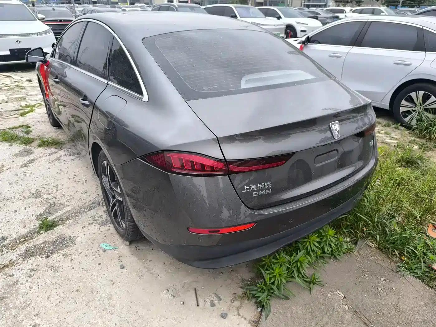 Roewe D7 2023 DMH 125km Super Edition — миниатюра 9