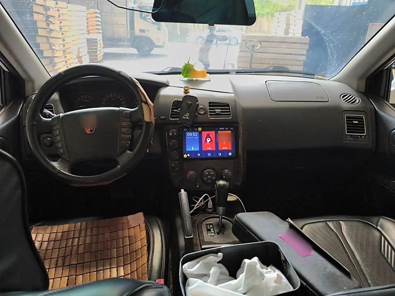 Roewe W5 2014 1.8T 2WD Automatic Tharu Special Edition — миниатюра 10