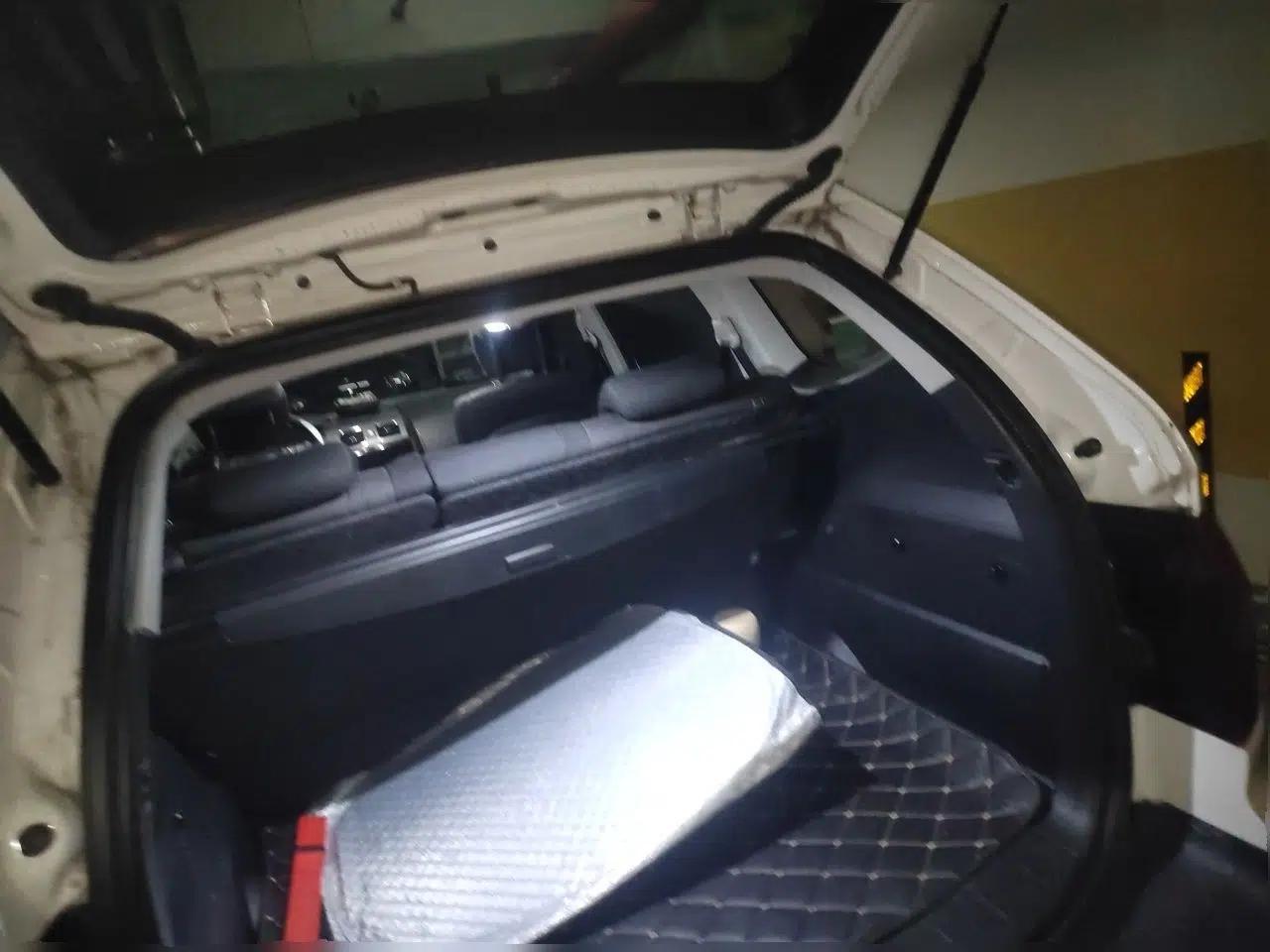 Roewe W5 2014 1.8T 2WD Automatic Tharu Special Edition — миниатюра 20