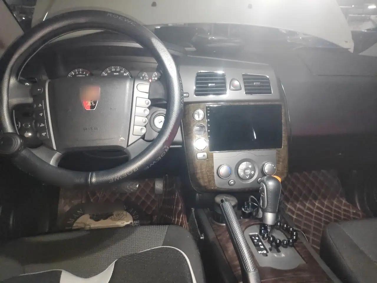 Roewe W5 2014 1.8T 2WD Automatic Tharu Special Edition — миниатюра 10