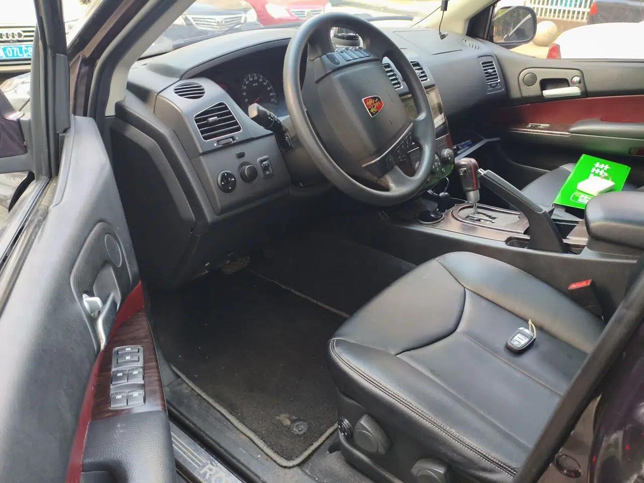 Roewe W5 2014 1.8T 2WD Automatic Tharu Special Edition — миниатюра 17