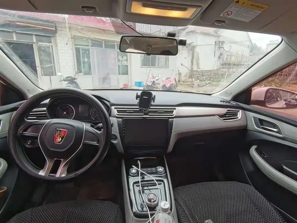 Roewe Ei5 2018 Internet Luxury Edition — миниатюра 6
