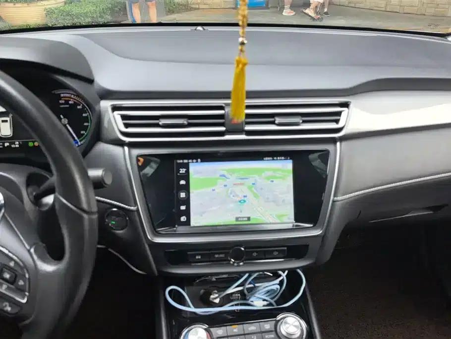 Roewe Ei5 2018 Internet Luxury Edition — миниатюра 13
