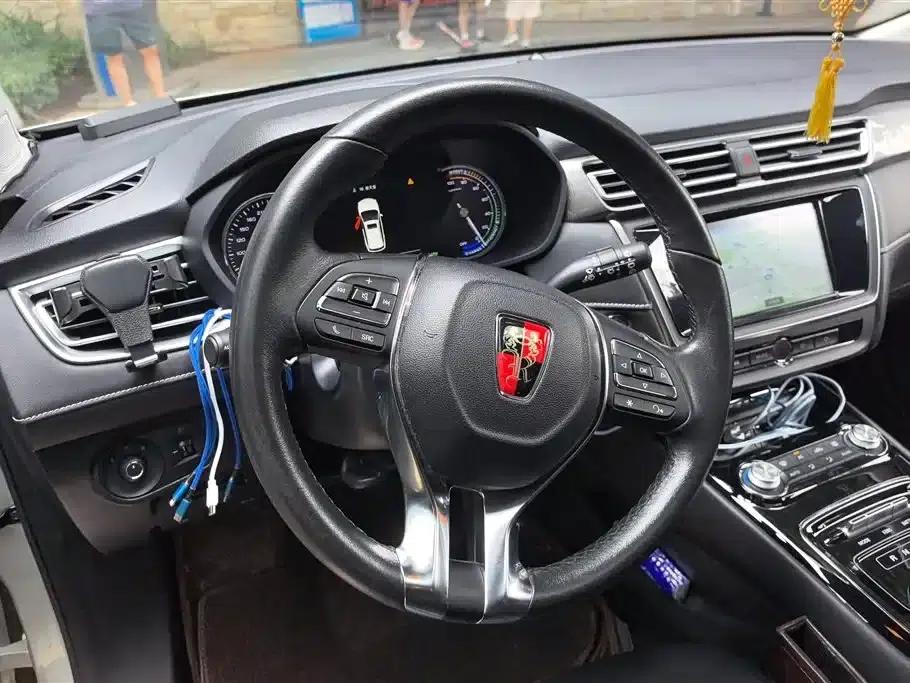 Roewe Ei5 2018 Internet Luxury Edition — миниатюра 15