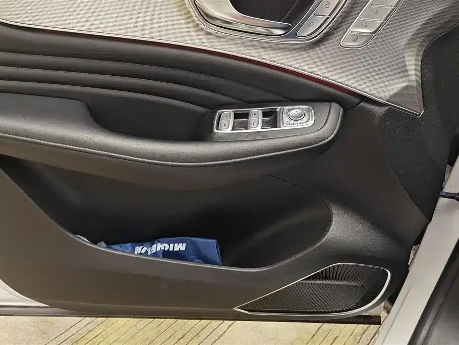 Roewe RX5 MAX 2021 Supreme Series 300TGI Automatic Intelligent Cockpit Edition — миниатюра 7