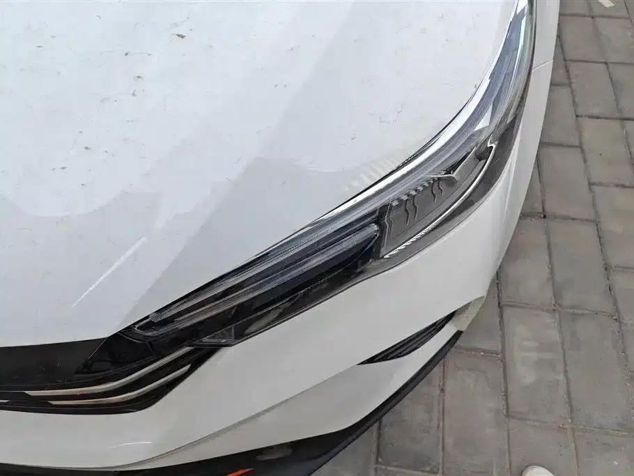 Roewe RX3 2021 PRO 1.6L CVT Elite — миниатюра 5