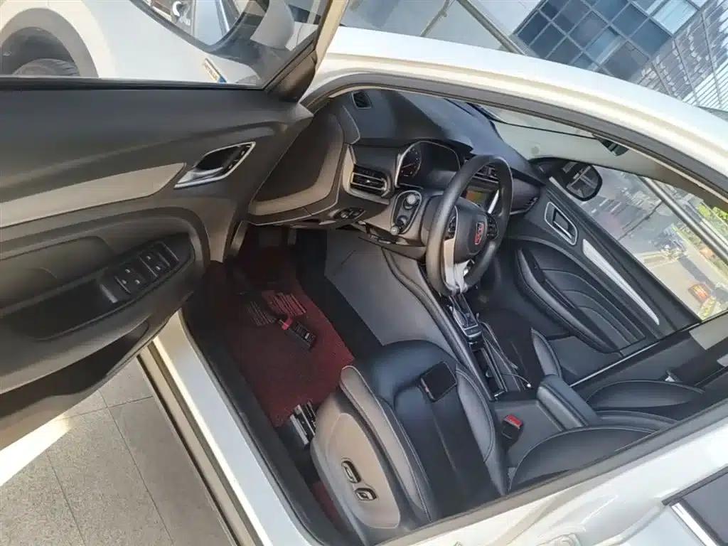 Roewe RX3 2018 1.6L CVT Flagship Edition — миниатюра 16