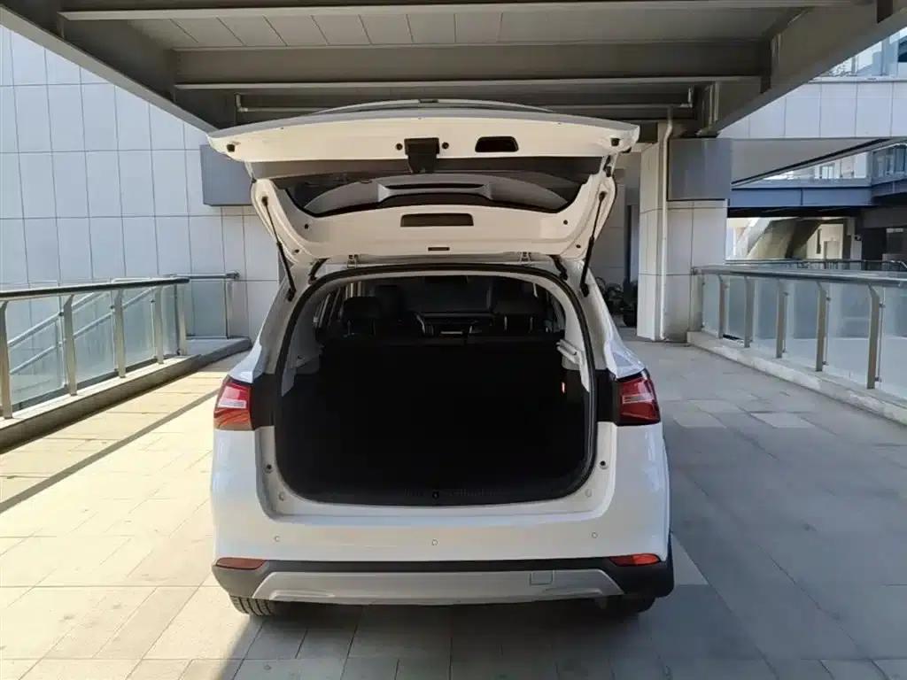 Roewe RX3 2018 1.6L CVT Flagship Edition — миниатюра 19