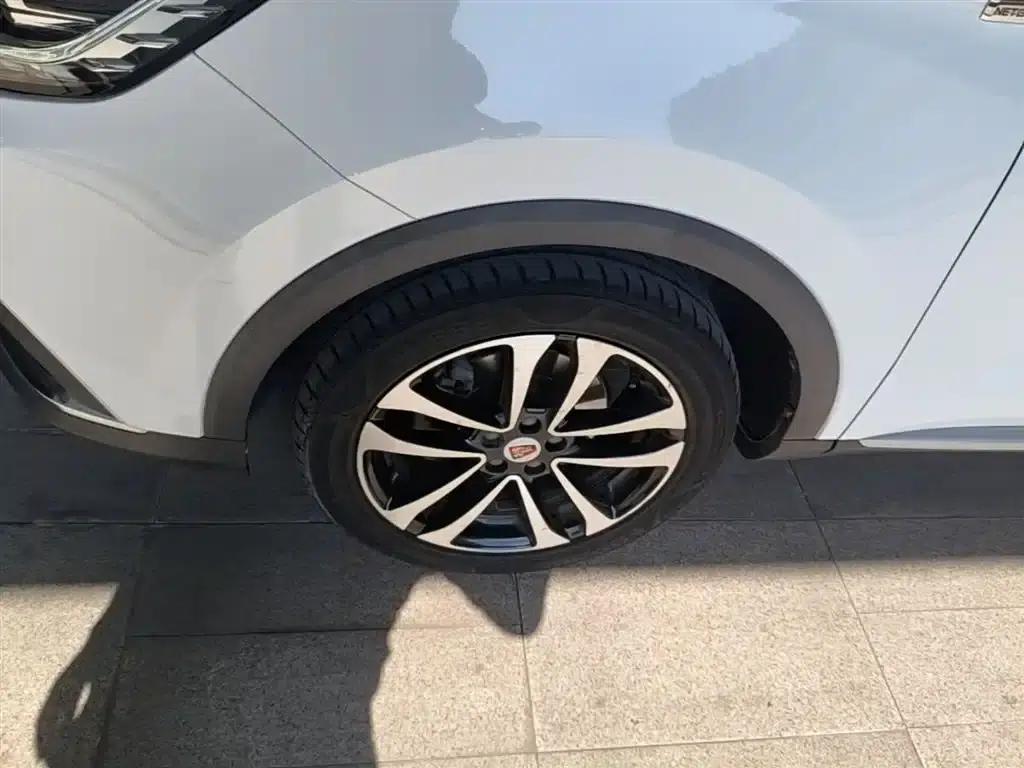 Roewe RX3 2018 1.6L CVT Flagship Edition — миниатюра 23