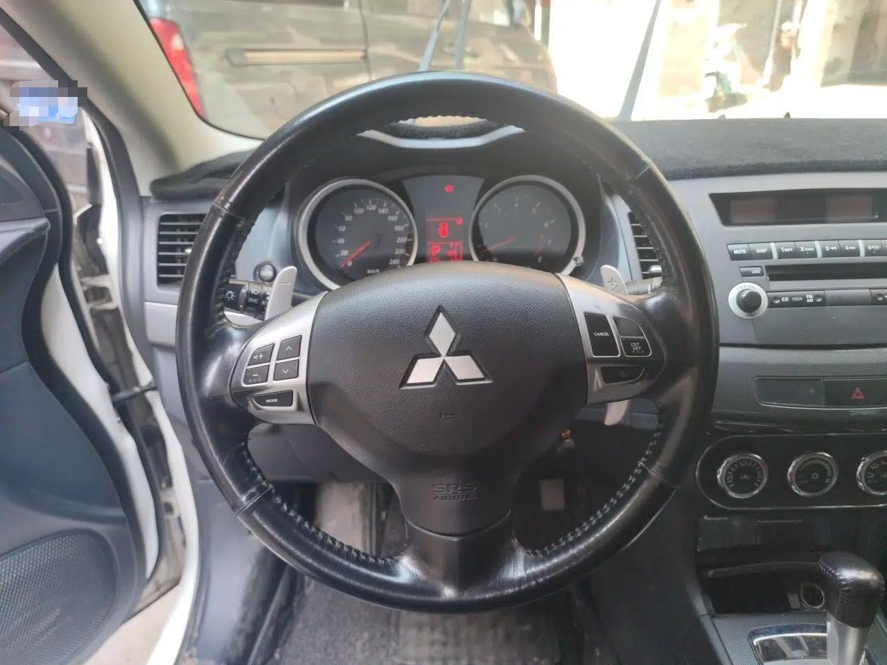 Mitsubishi Lancer EX 2011 Chasing Edition 1.8L CVT Luxury Model — миниатюра 11