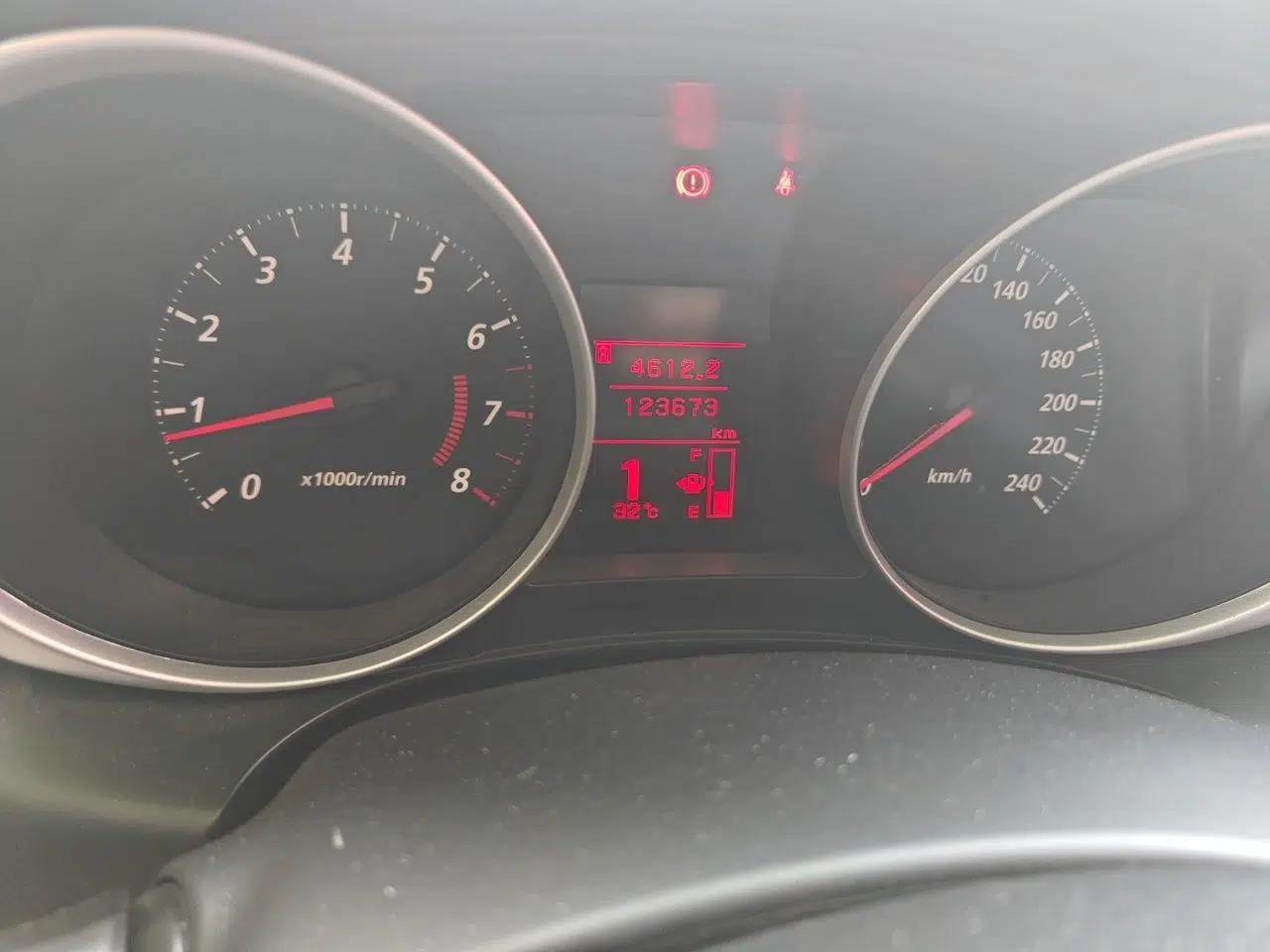 Mitsubishi ASX 2013 2.0L CVT Two-Wheel Drive Elite Edition — миниатюра 13