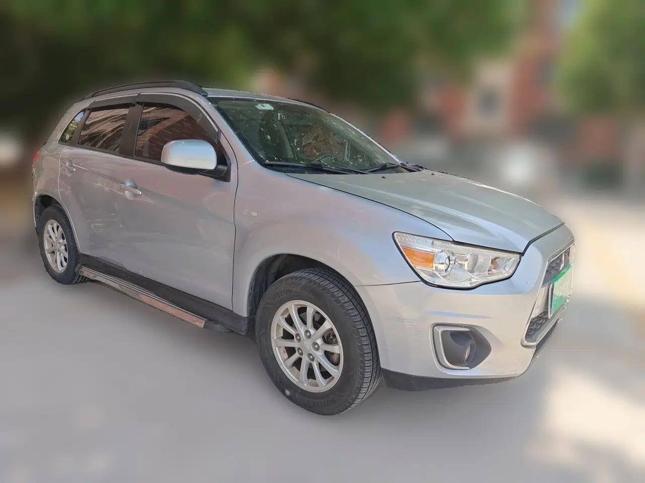 Mitsubishi ASX 2013 2.0L CVT Two-Wheel Drive Elite Edition — миниатюра 3