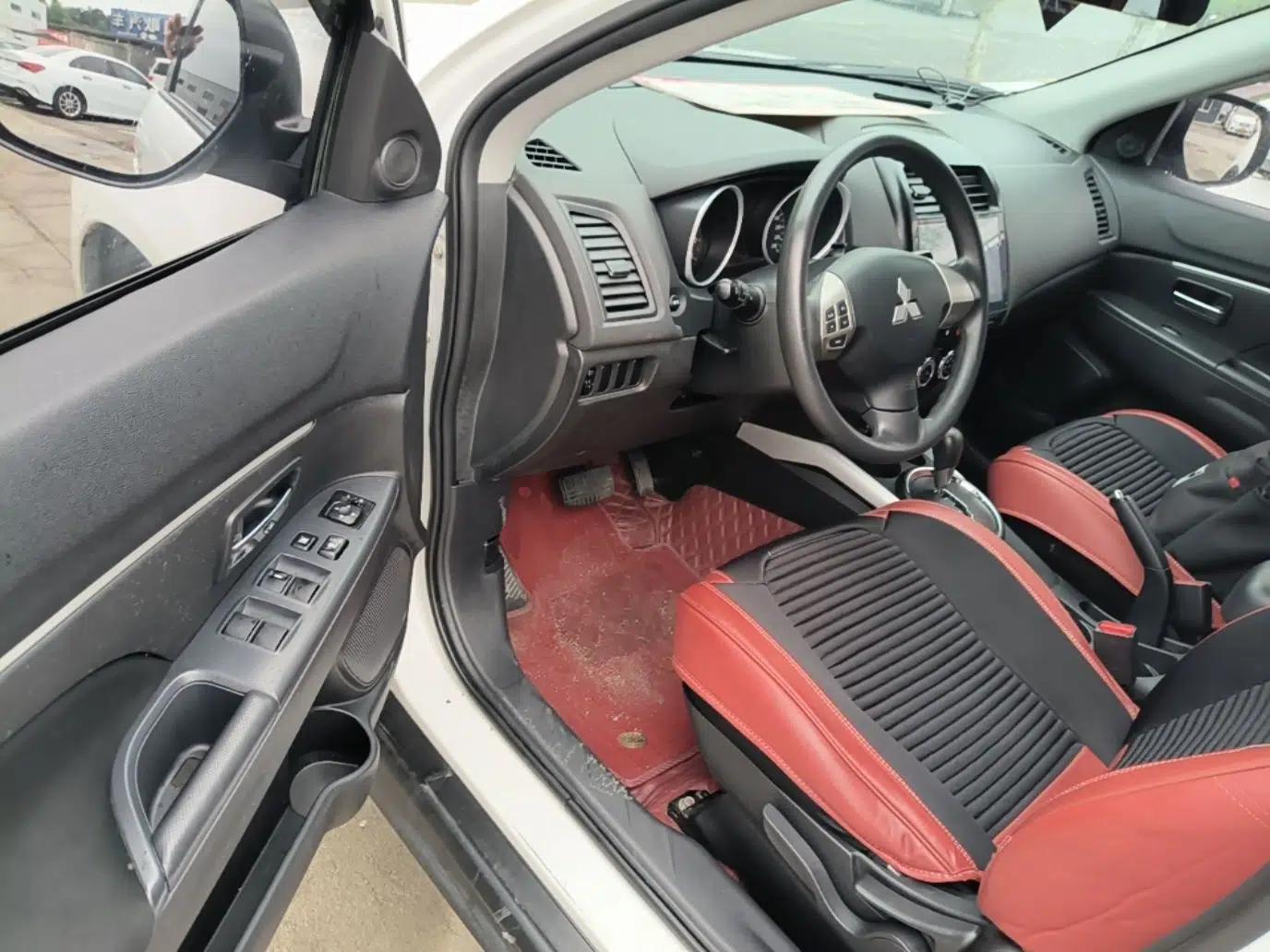 Mitsubishi ASX 2013 2.0L CVT Two-Wheel Drive Elite Edition — миниатюра 19