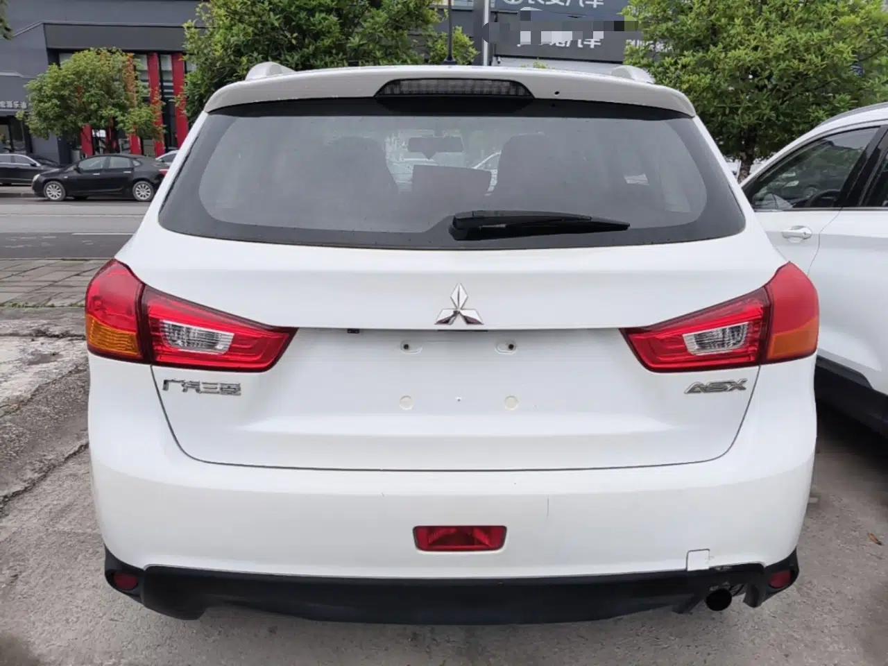 Mitsubishi ASX 2013 2.0L CVT Two-Wheel Drive Elite Edition — миниатюра 5