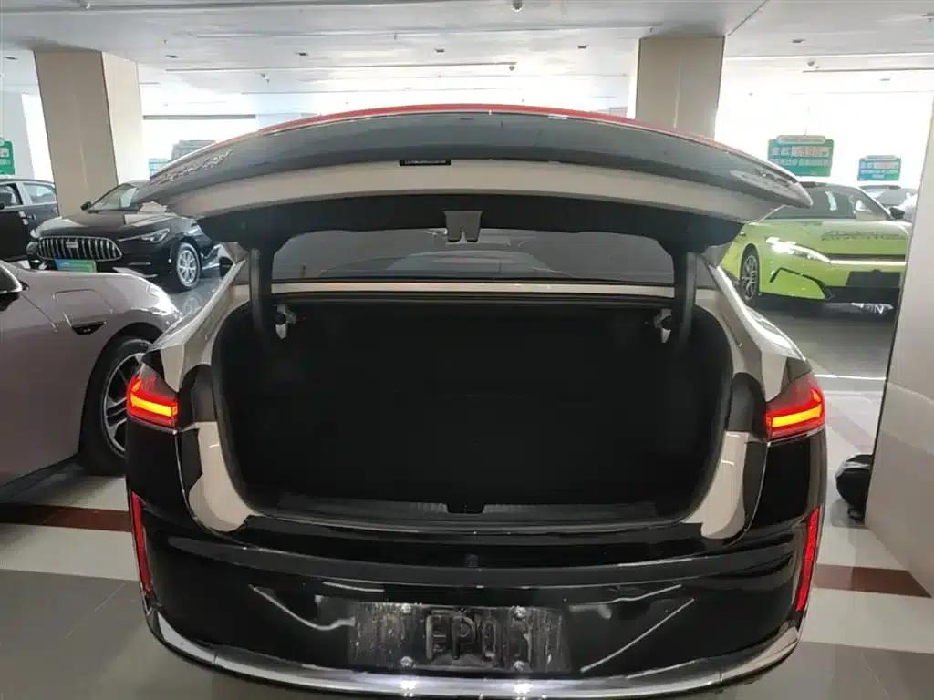 Roewe M7 DMH 2025 160km Premium Edition — миниатюра 19