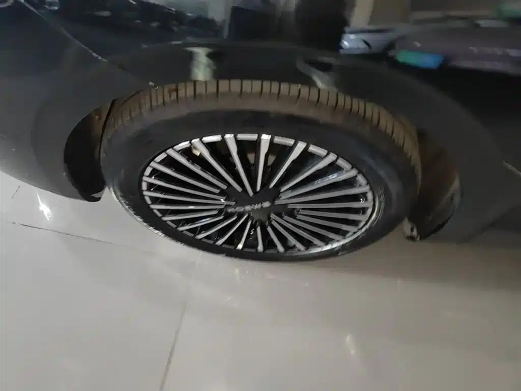 Roewe M7 DMH 2025 160km Premium Edition — миниатюра 23
