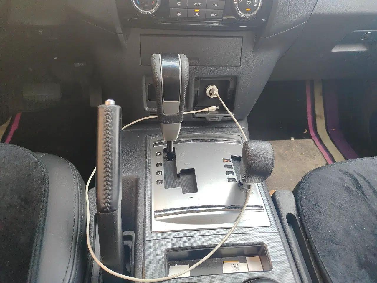 Mitsubishi Pajero  — миниатюра 15