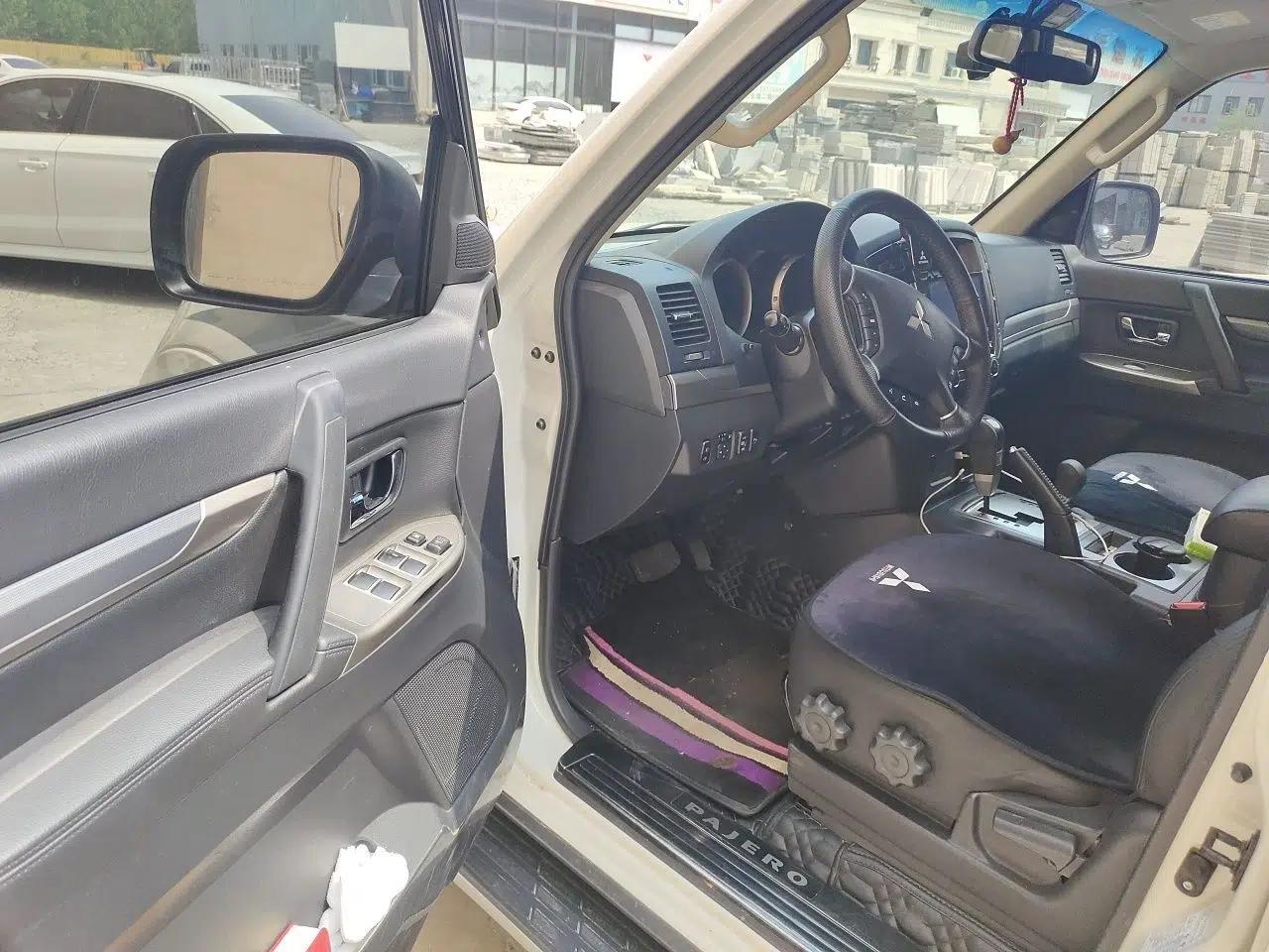 Mitsubishi Pajero  — миниатюра 17