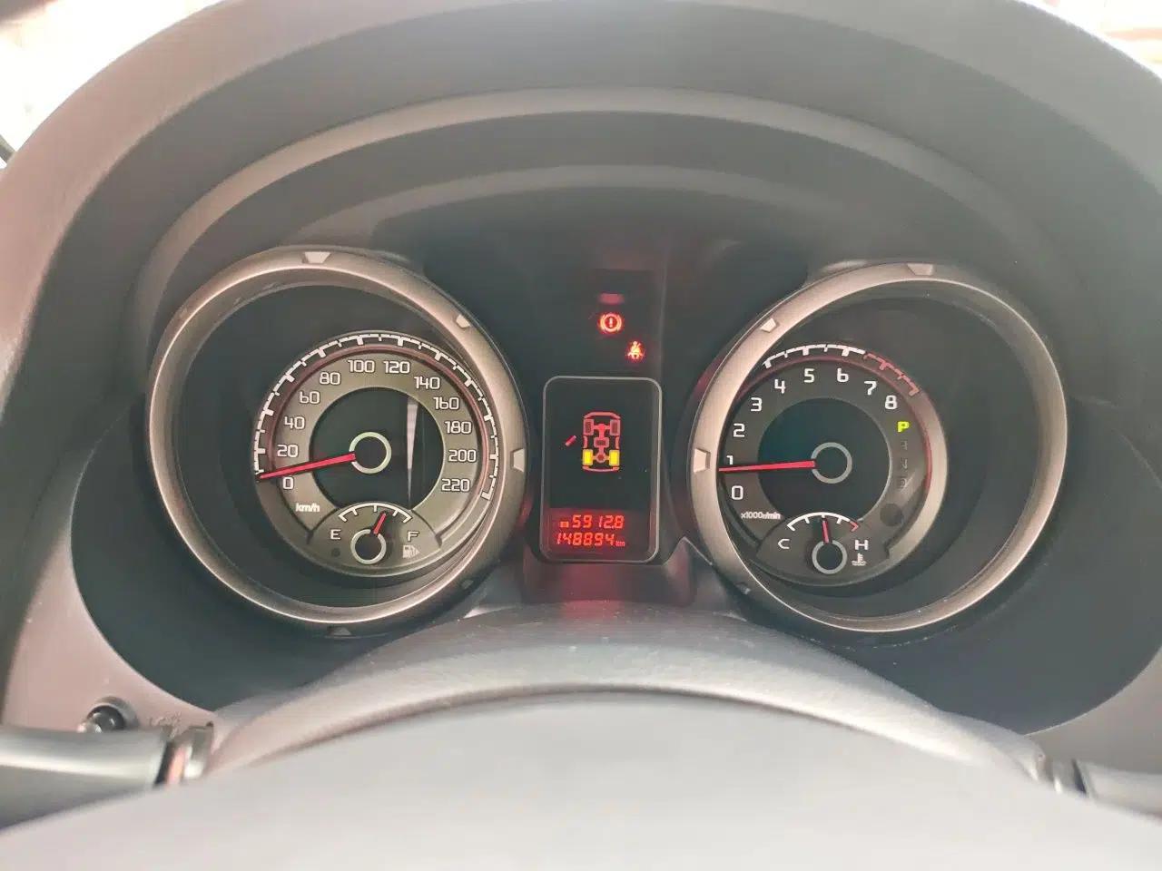 Mitsubishi Pajero  — миниатюра 12