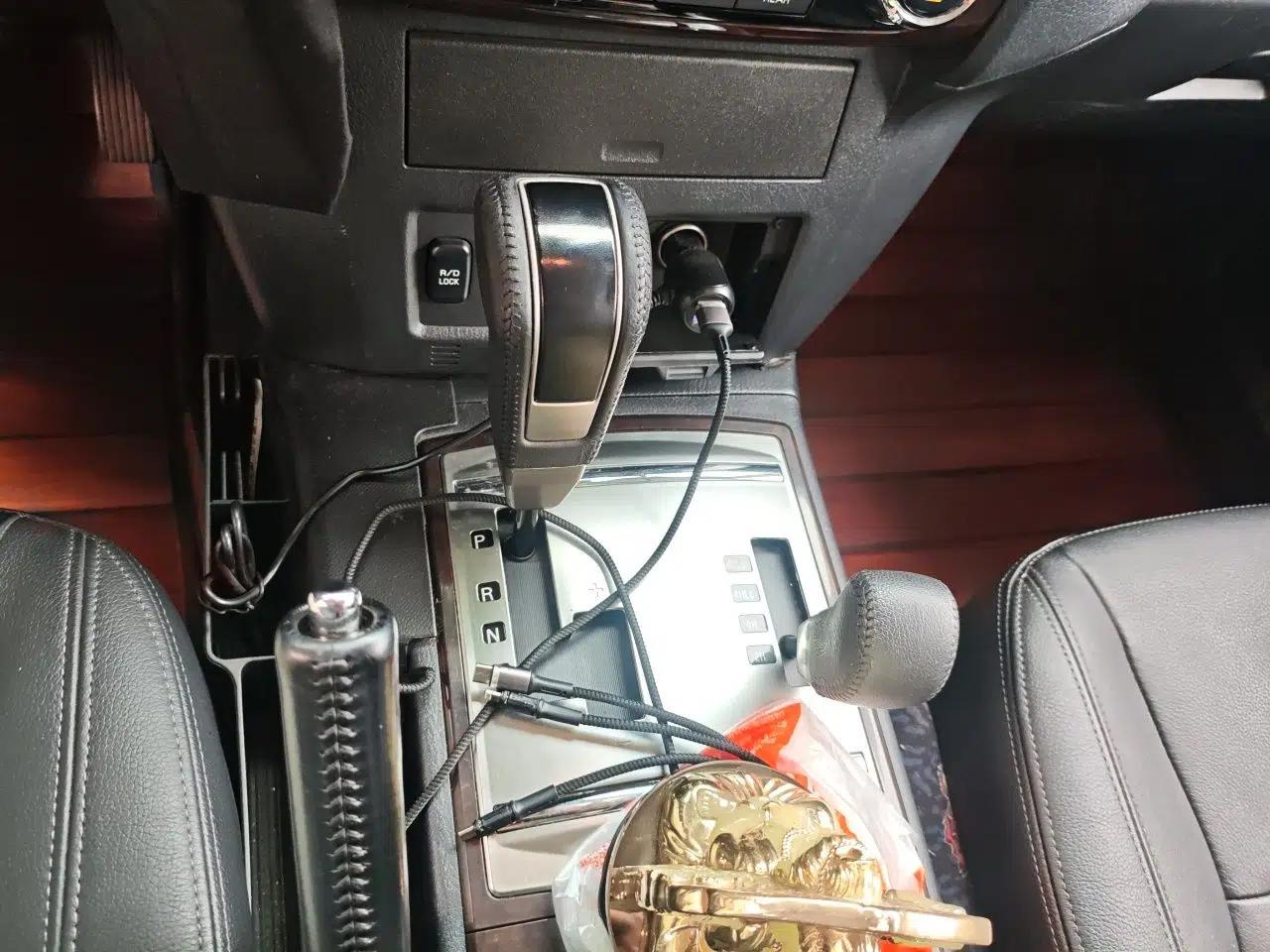 Mitsubishi Pajero  — миниатюра 15
