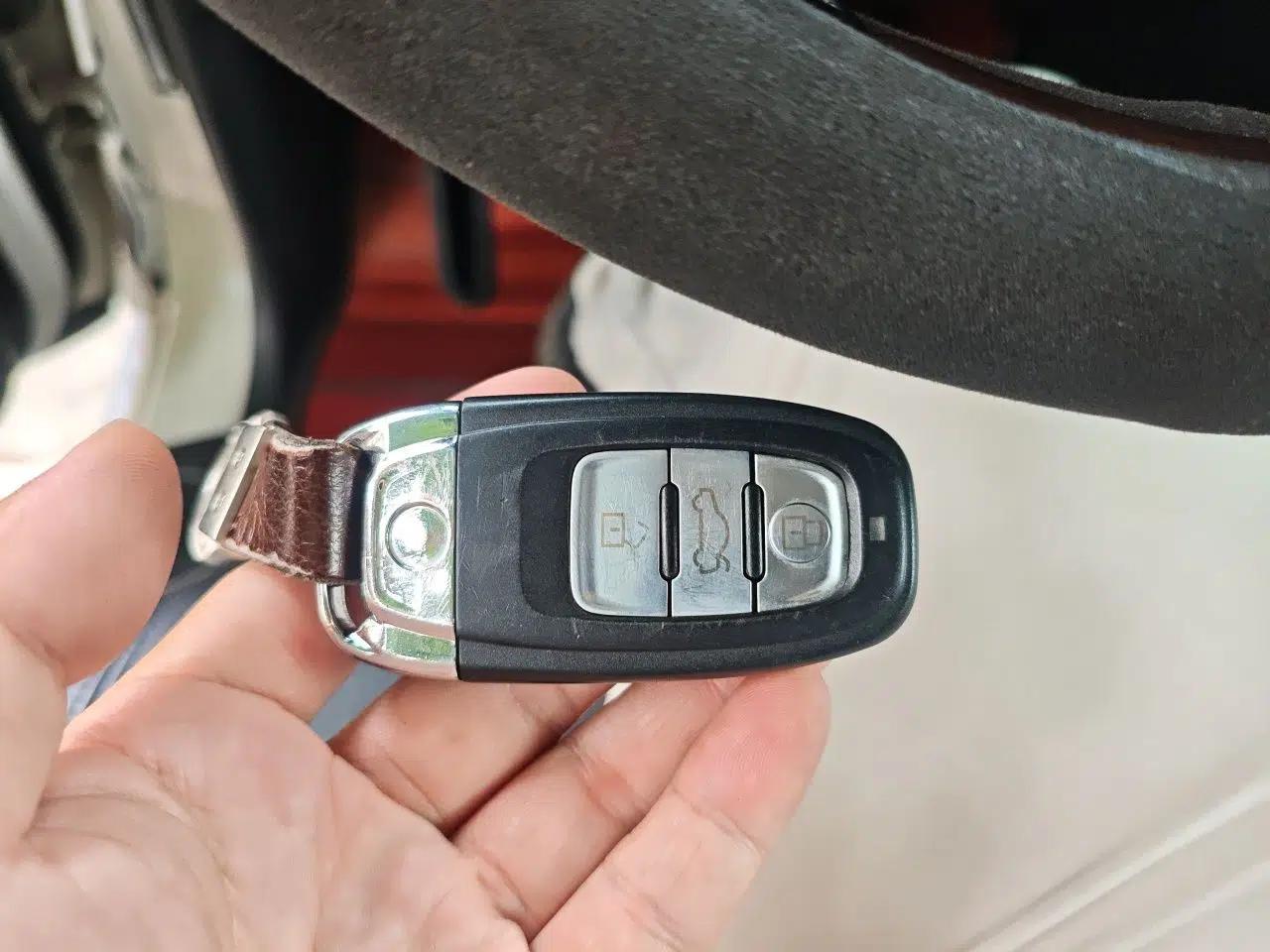 Mitsubishi Pajero  — миниатюра 9