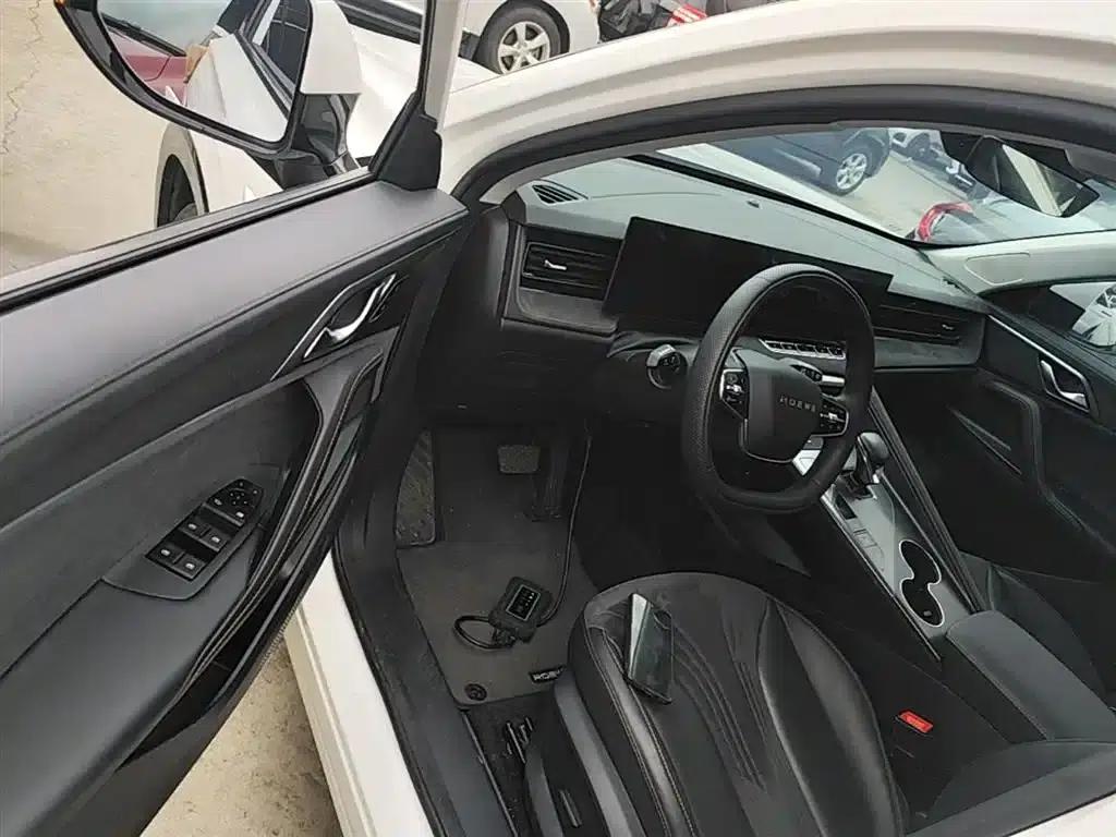 Roewe D5X DMH 2024 Model 135 Tech Edition — миниатюра 16