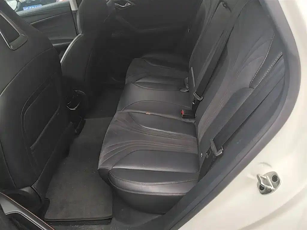 Roewe D5X DMH 2024 Model 135 Tech Edition — миниатюра 17
