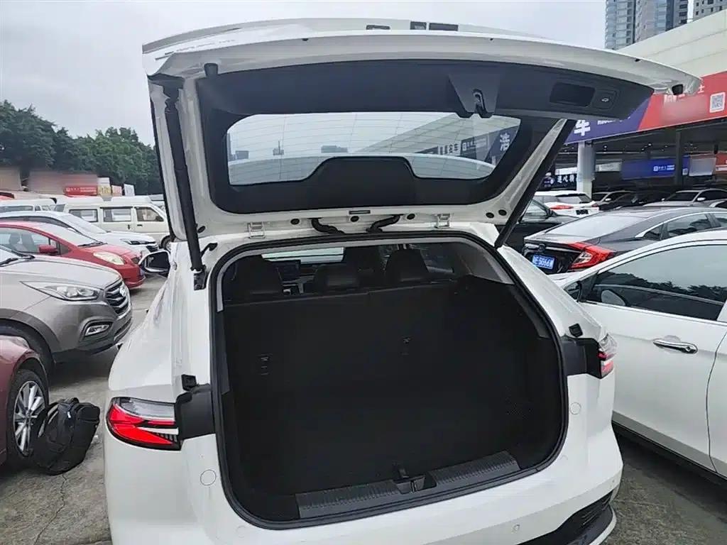 Roewe D5X DMH 2024 Model 135 Tech Edition — миниатюра 19