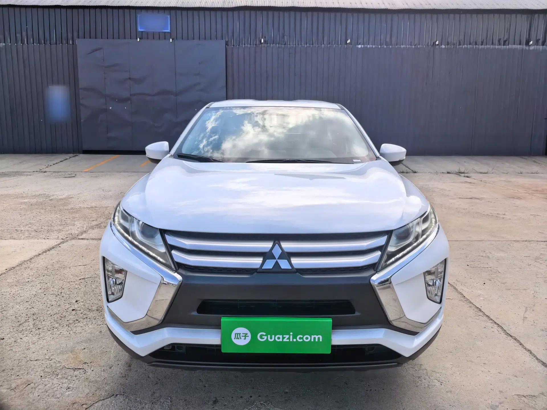 Mitsubishi Eclipse Cross 2018 1.5T Manual Two-Wheel Drive Youth Edition — миниатюра 2