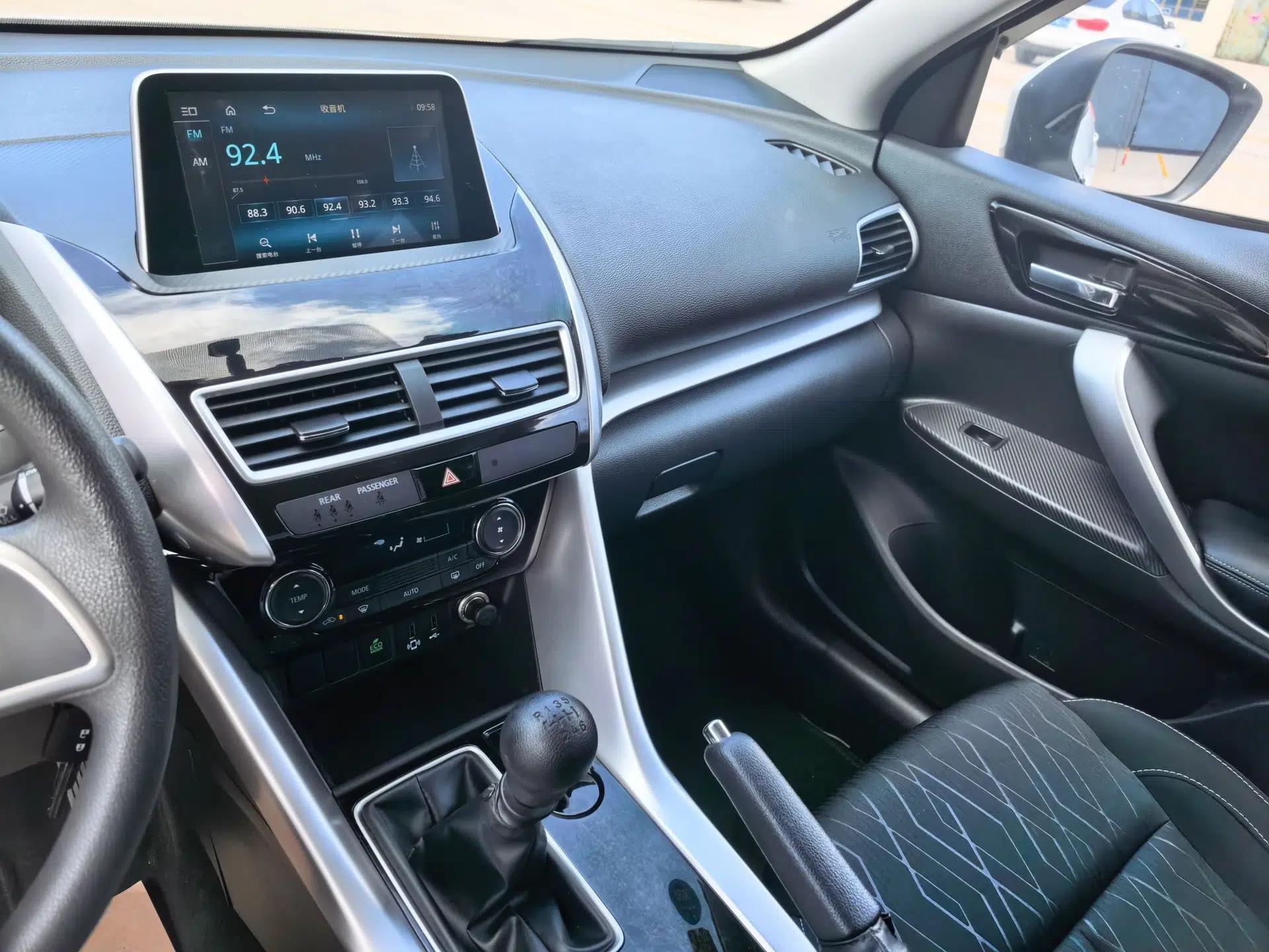 Mitsubishi Eclipse Cross 2018 1.5T Manual Two-Wheel Drive Youth Edition — миниатюра 26