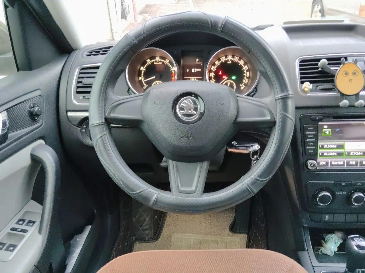 Skoda Yeti 2016 1.4TSI DSG Advanced Edition — миниатюра 11