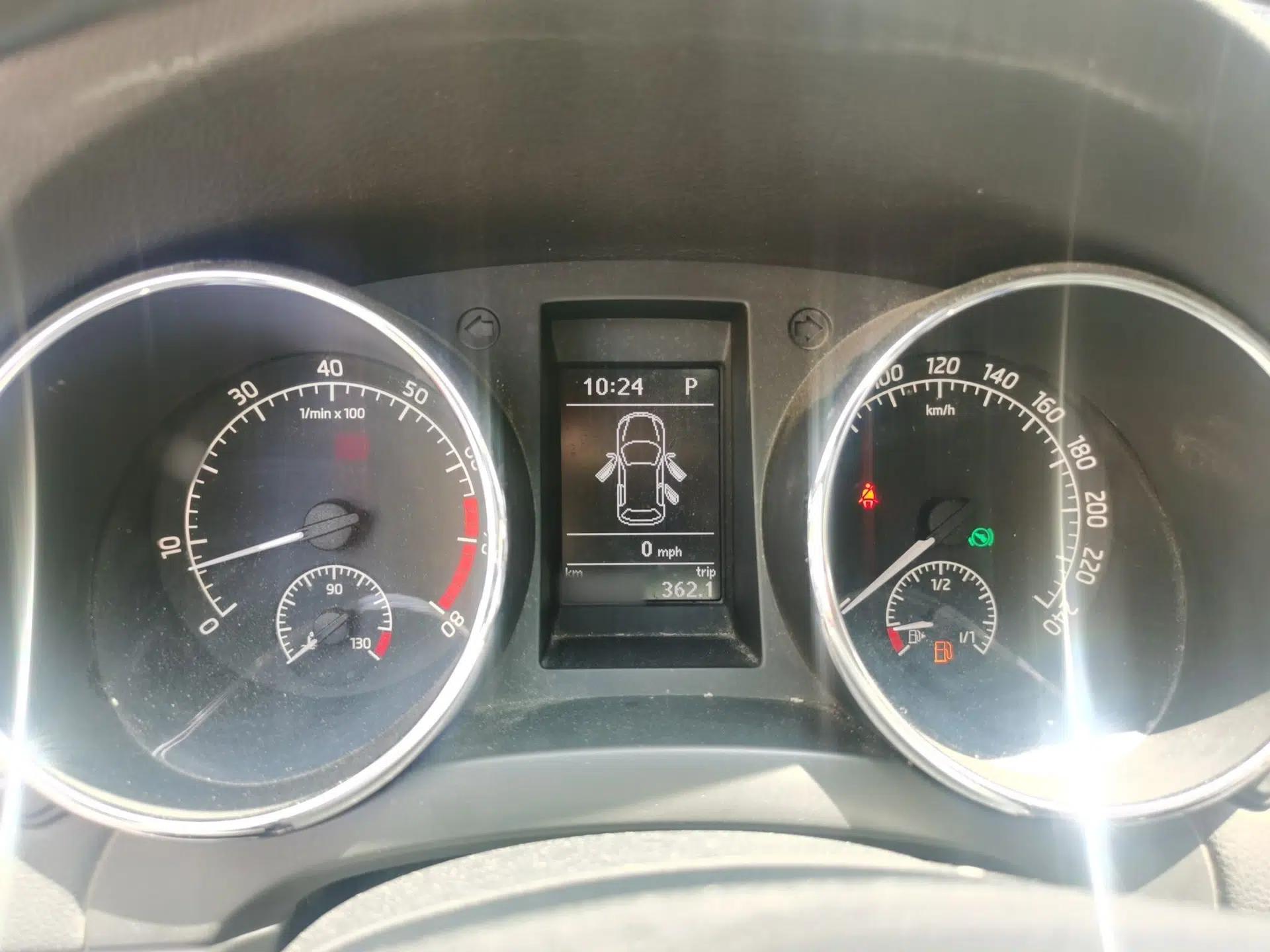 Skoda Yeti 2017 TSI280 DSG Prestige Edition — миниатюра 10