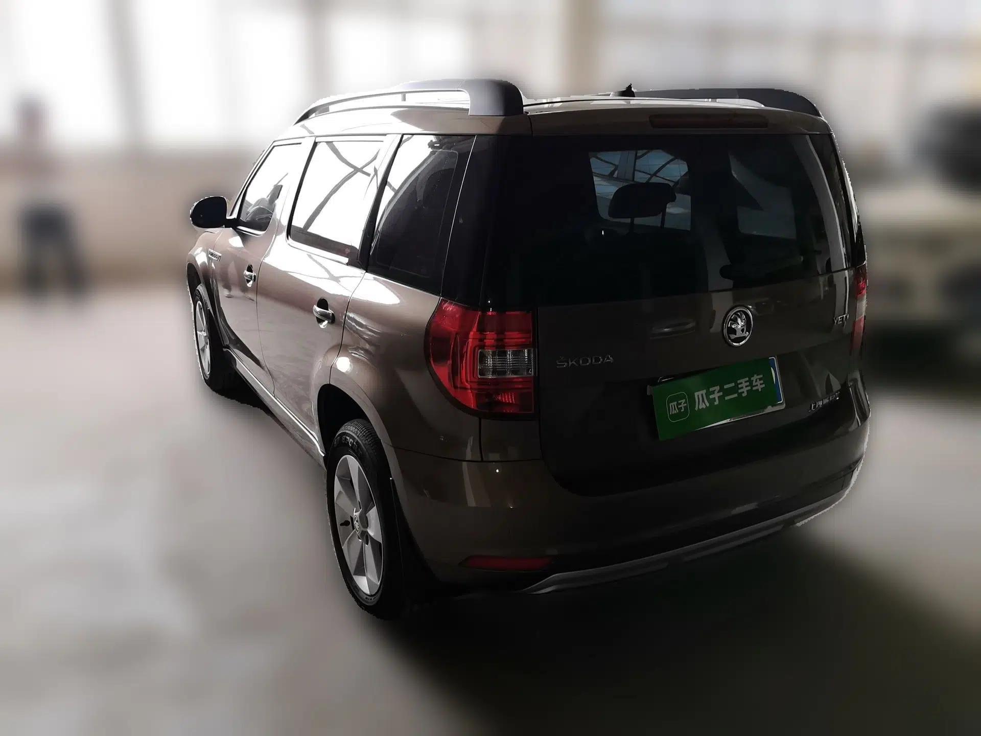Skoda Yeti 2017 TSI280 DSG Car Enjoy Brothers Edition — миниатюра 4