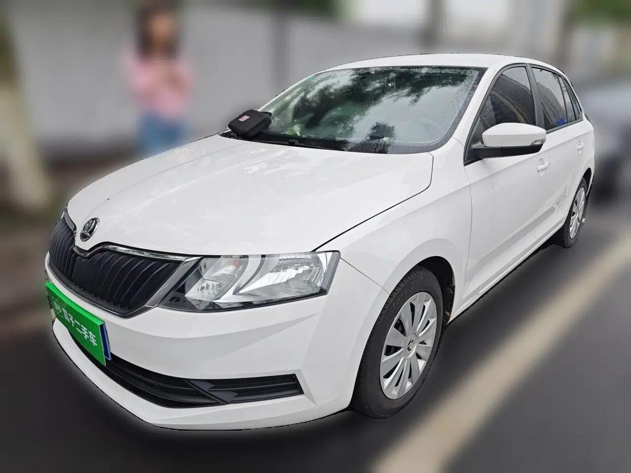 Skoda Rapid Spaceback 2019 Revised Version 1.5L Automatic Standard Edition China V Standard — миниатюра 1