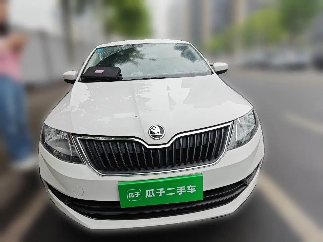 Skoda Rapid Spaceback 2019 Revised Version 1.5L Automatic Standard Edition China V Standard — миниатюра 2