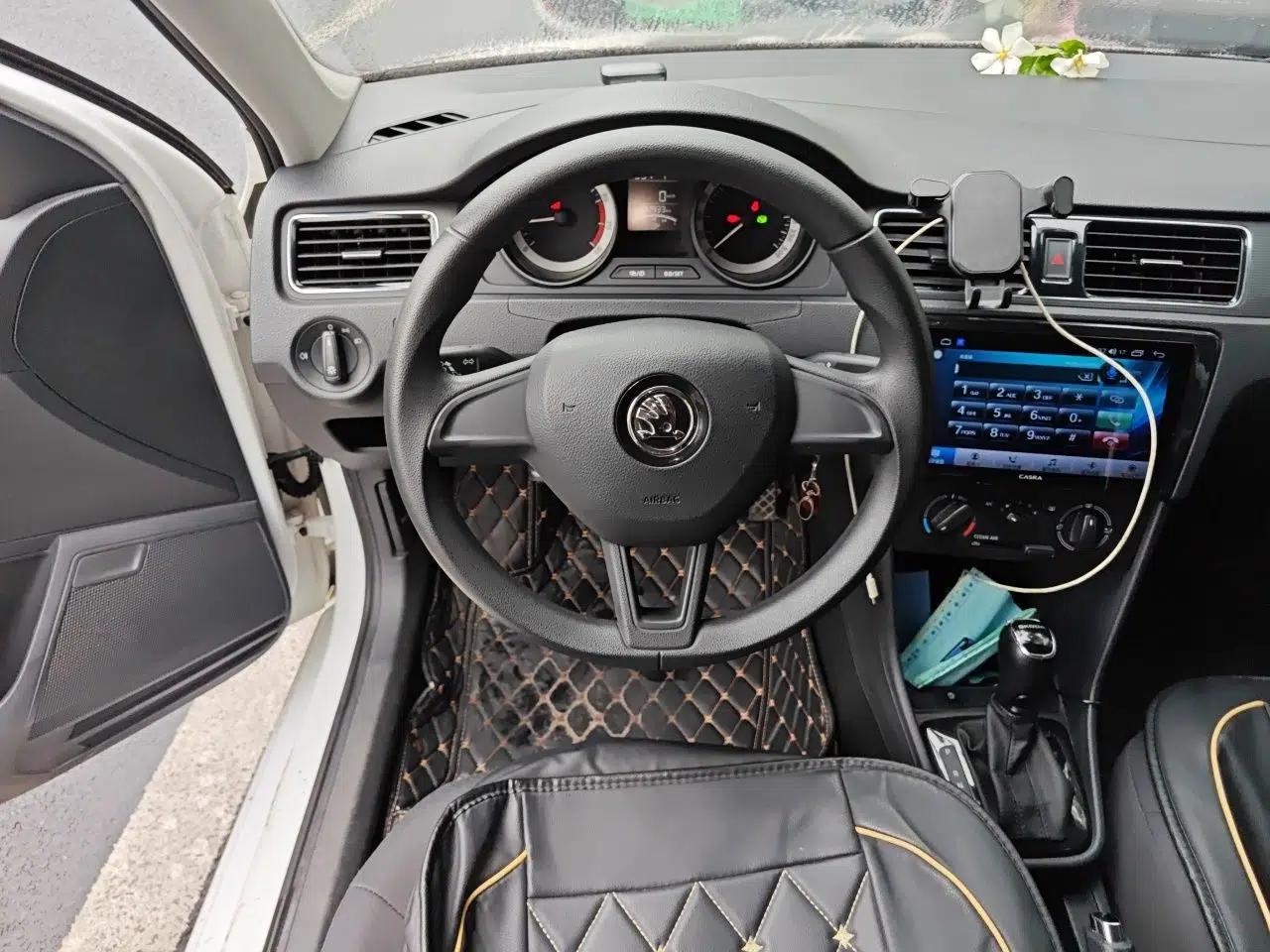 Skoda Rapid Spaceback 2019 Revised Version 1.5L Automatic Standard Edition China V Standard — миниатюра 11