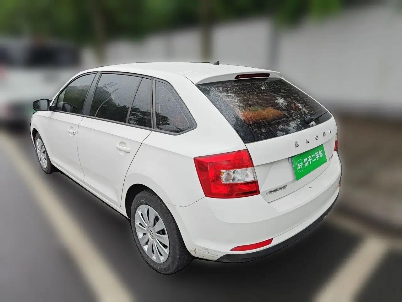 Skoda Rapid Spaceback 2019 Revised Version 1.5L Automatic Standard Edition China V Standard — миниатюра 4