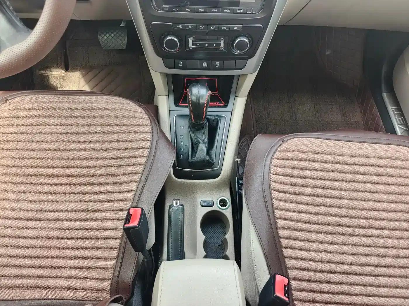 Yeti 2014 1.8TSI DSG Polar Edition — миниатюра 12