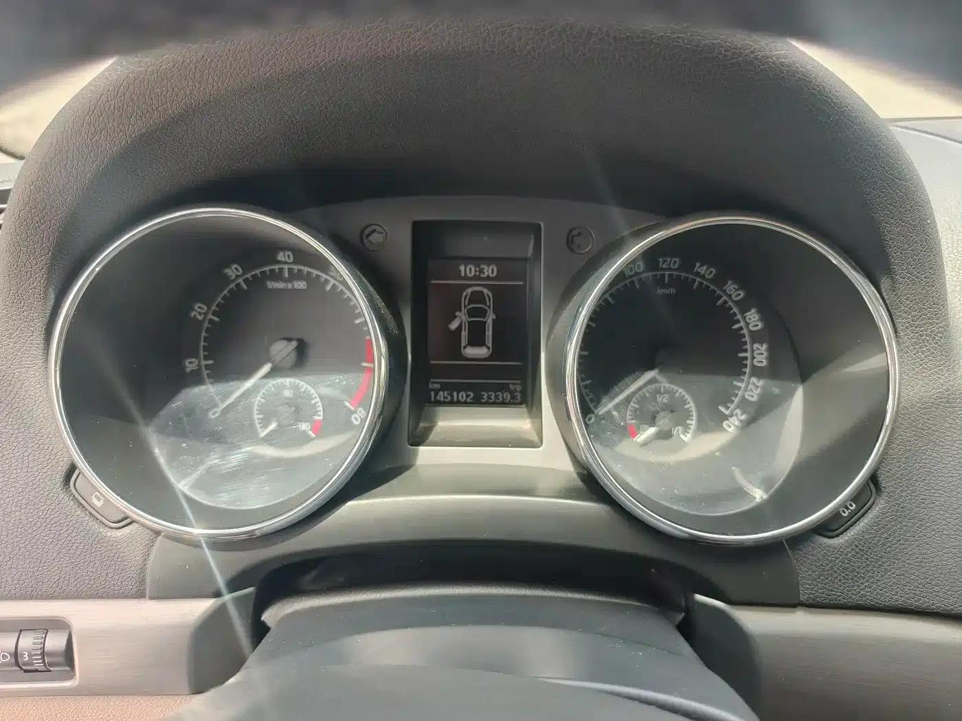 Yeti 2014 1.8TSI DSG Polar Edition — миниатюра 13