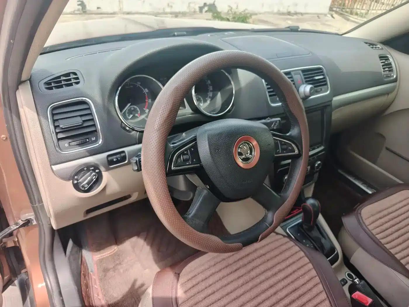 Yeti 2014 1.8TSI DSG Polar Edition — миниатюра 5