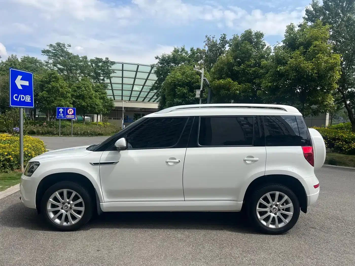 Yeti 2017 TSI280 DSG Adventure Edition — миниатюра 7