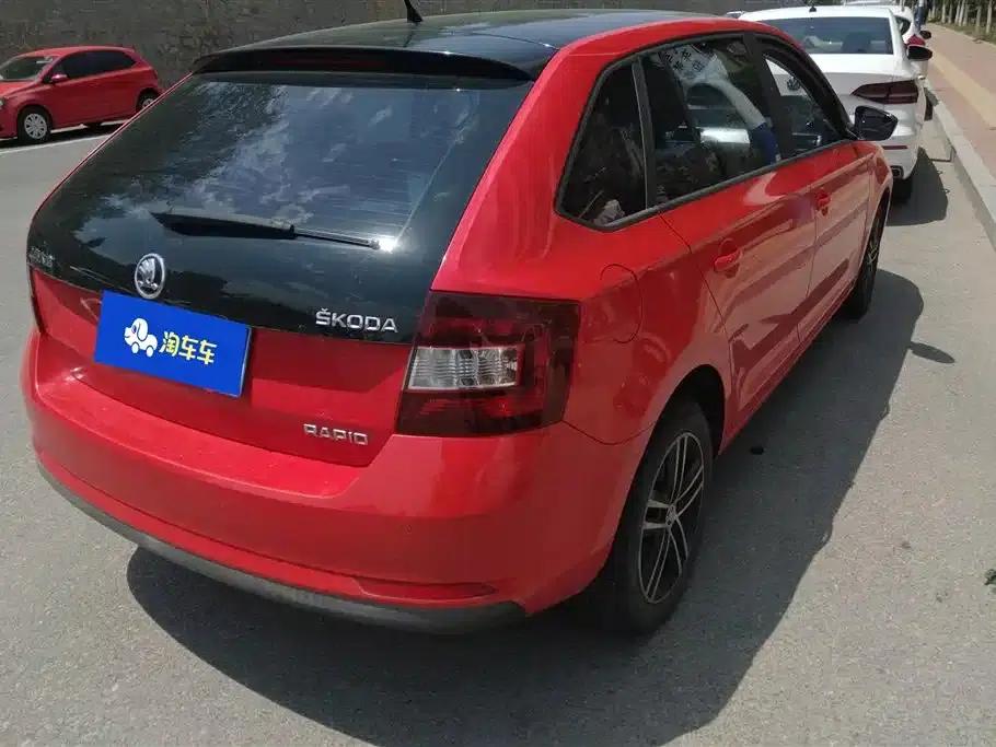 Rapid 2014 1.6L Automatic Enjoy Edition — миниатюра 3