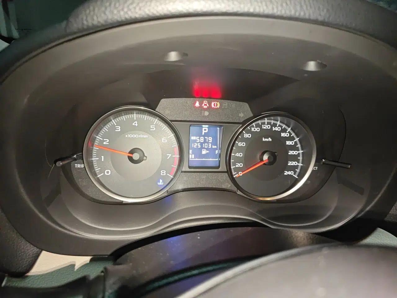 Subaru XV 2012 2.0i Elite Navigation Edition — миниатюра 13