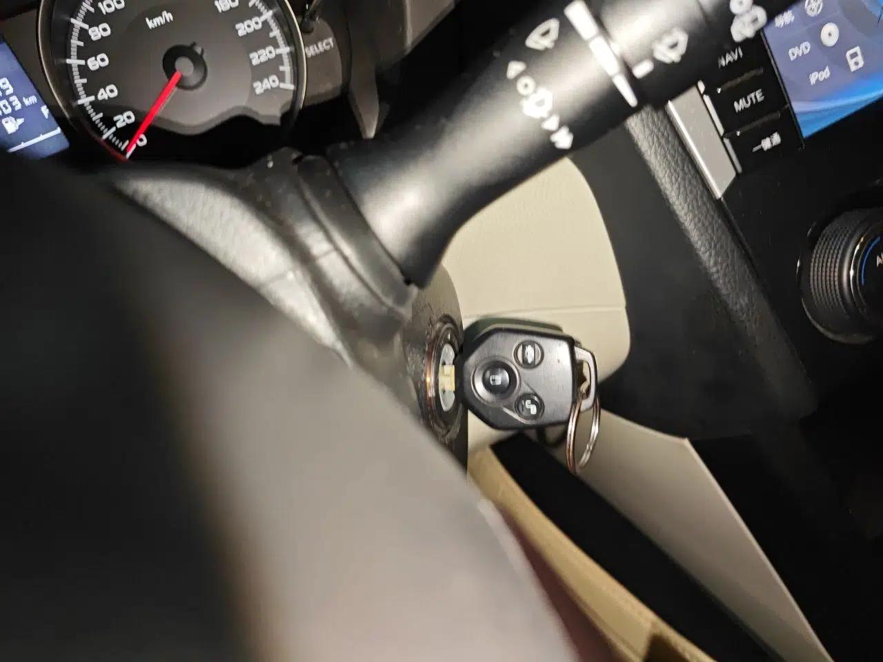 Subaru XV 2012 2.0i Elite Navigation Edition — миниатюра 9