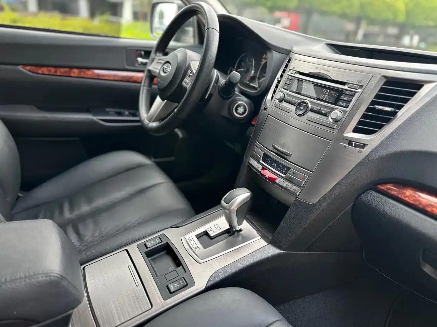 Outback 2011 2.5i Luxury Edition — миниатюра 14