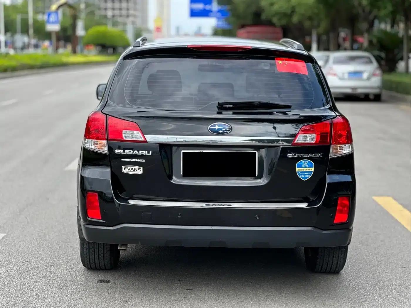Outback 2011 2.5i Luxury Edition — миниатюра 5