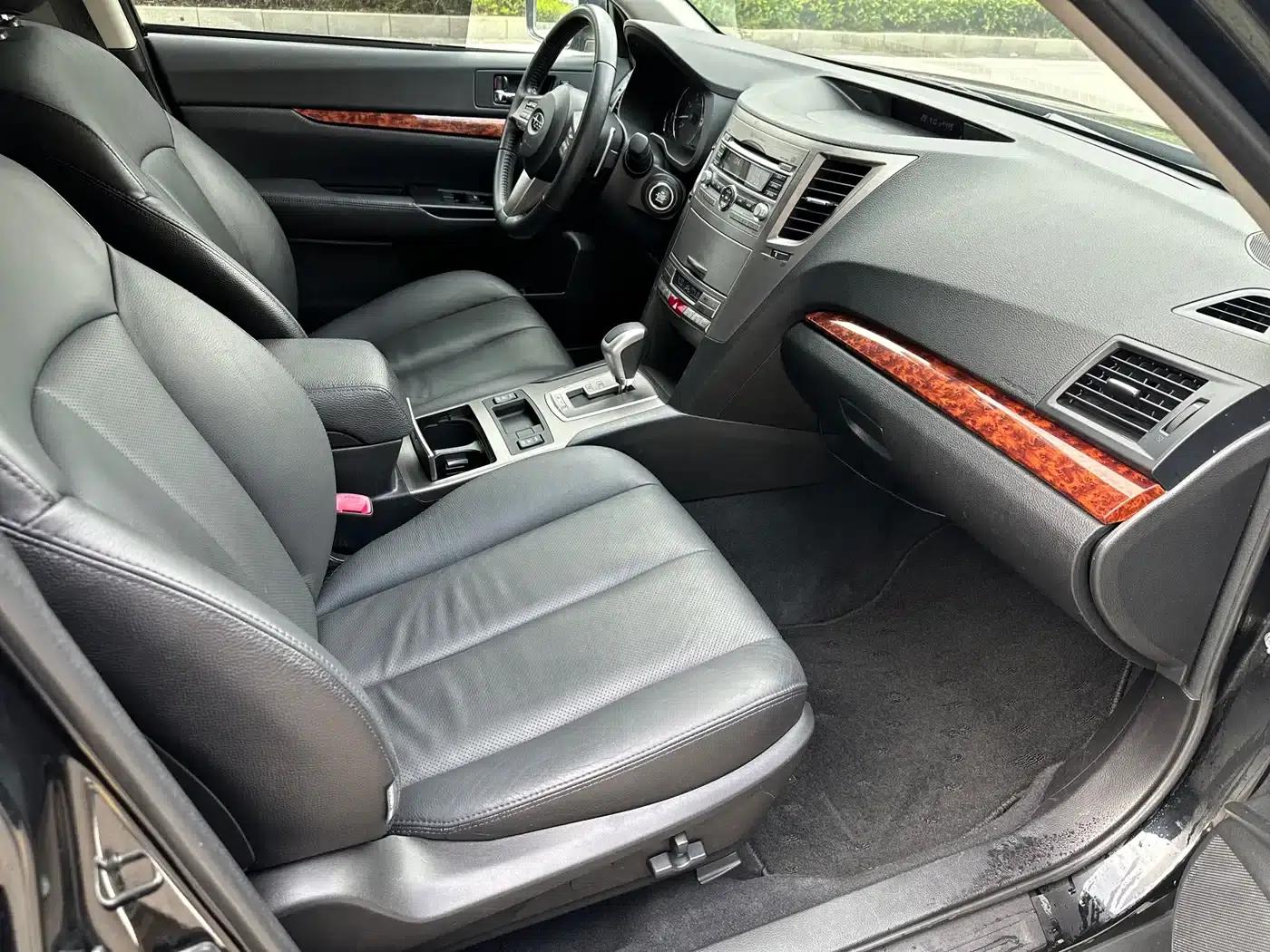 Outback 2011 2.5i Luxury Edition — миниатюра 9
