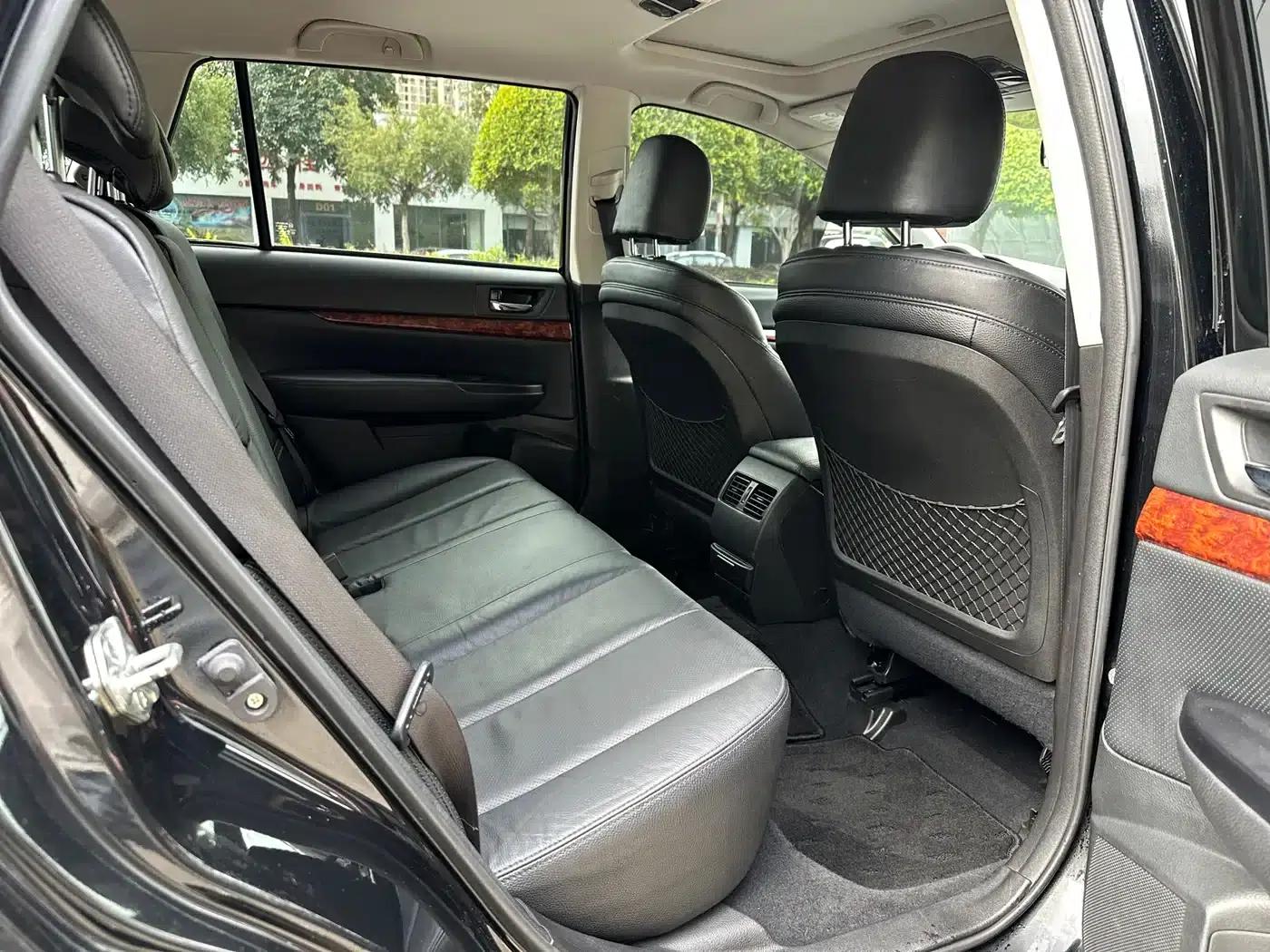 Outback 2011 2.5i Luxury Edition — миниатюра 10